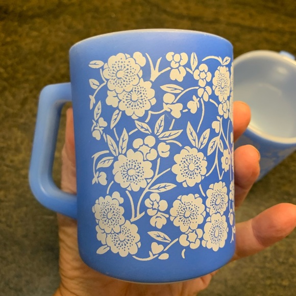 FEDERAL GLASS | Set of 2 | Calico Flower Mugs - Picture 10 of 14